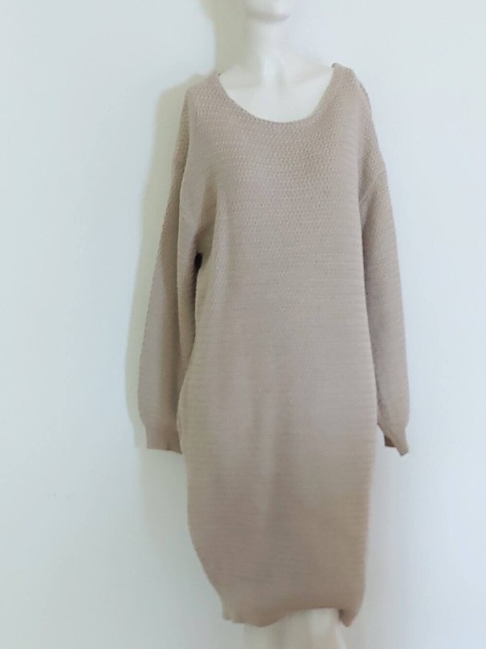 Shel’tter Oat Beige Textured Knit L/S Scoop-neck Sweater Dress w/Pockets Size: M
